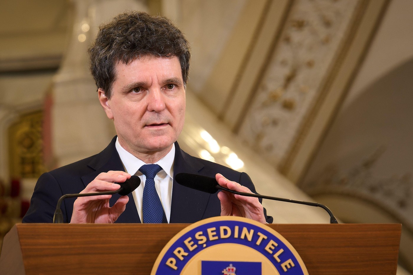 Consultări la Cotroceni pentru desemnarea unui nou premier. Numele vehiculate și pozițiile partidelor