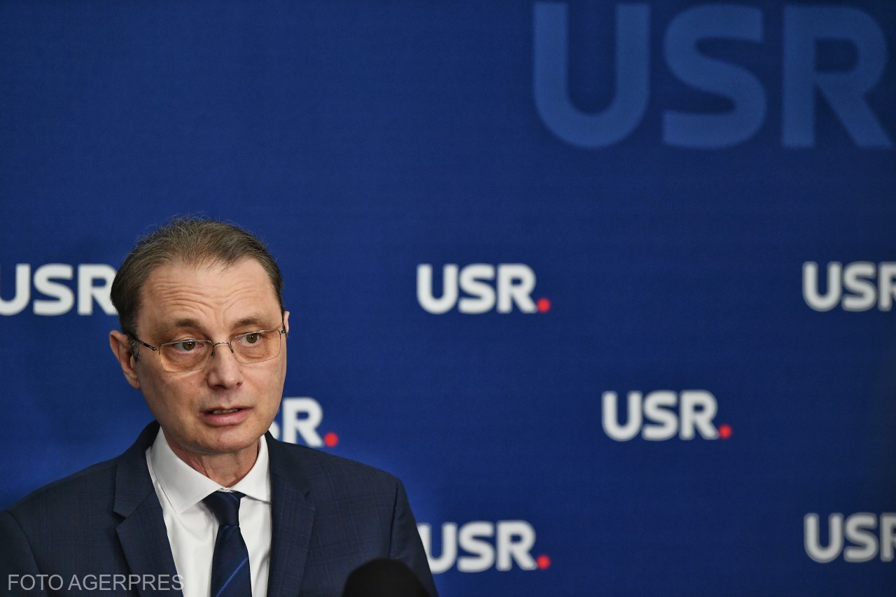 PNL va vota guvernul Niculescu, dar refuză intrarea în coaliție cu PSD