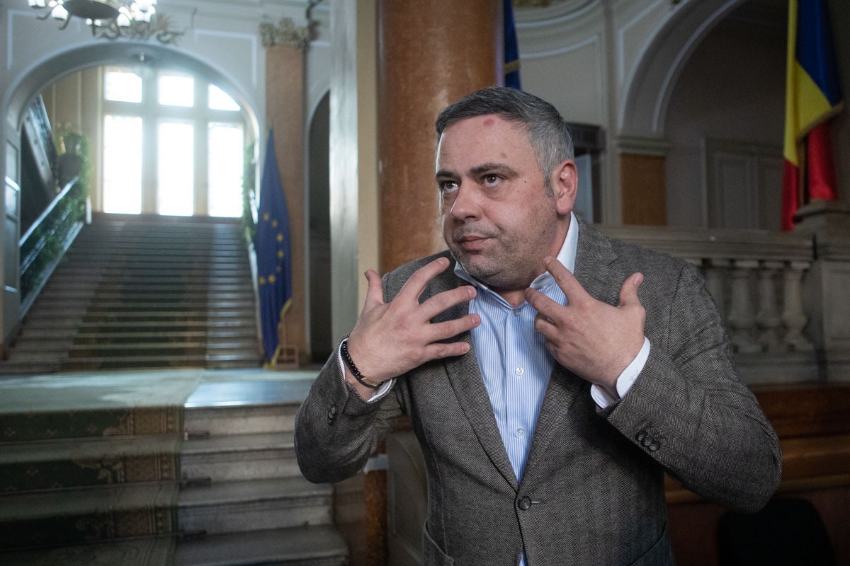 Florin Barbu, fost ministru al Agriculturii, susține că ar consuma carne de la o oaie bolnavă și nevaccinată