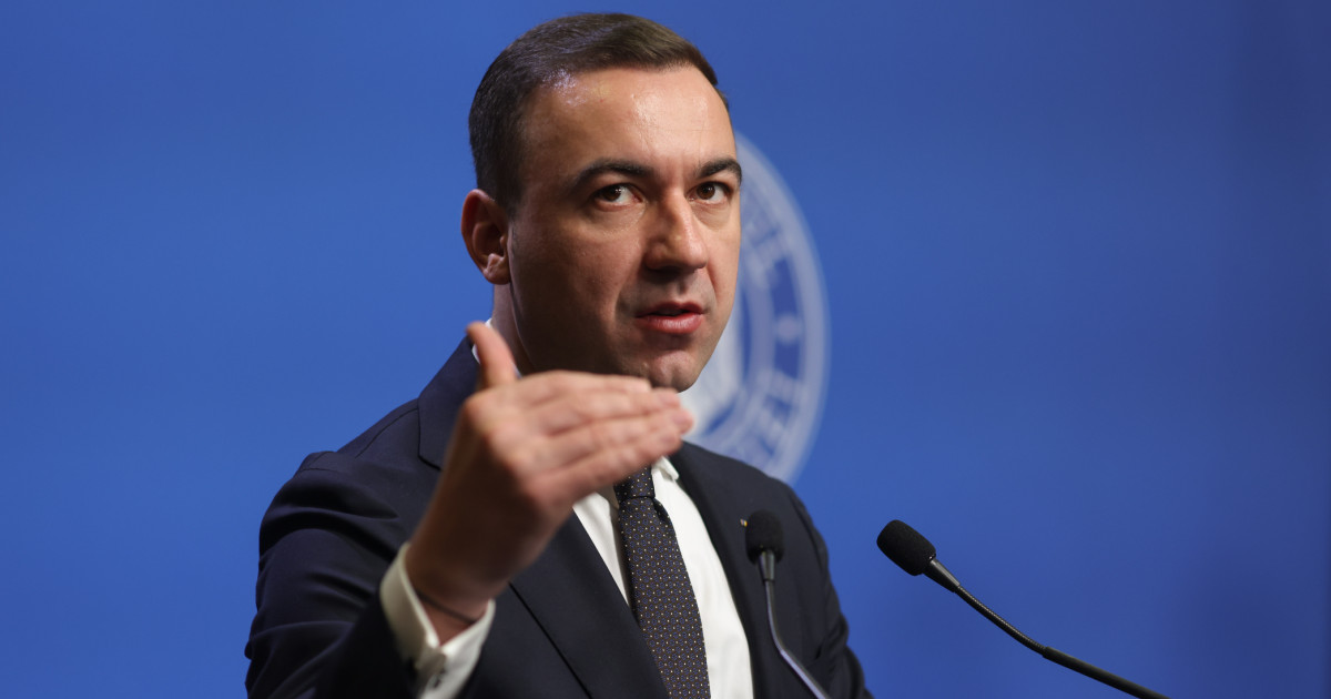 Proiect de lege pentru interzicerea accesului copiilor sub 14 ani la rețelele sociale, anunțat de Bogdan Ivan
