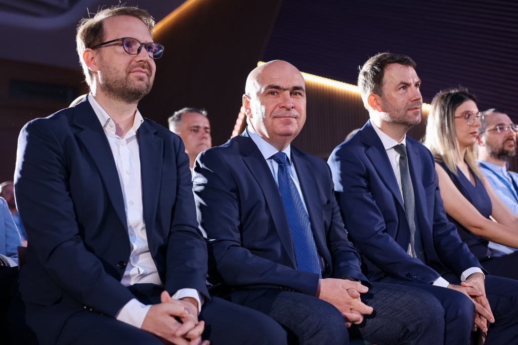 Divergențe între USR și PNL privind Guvernul Niculescu: Poate apărea o ruptură între partide?