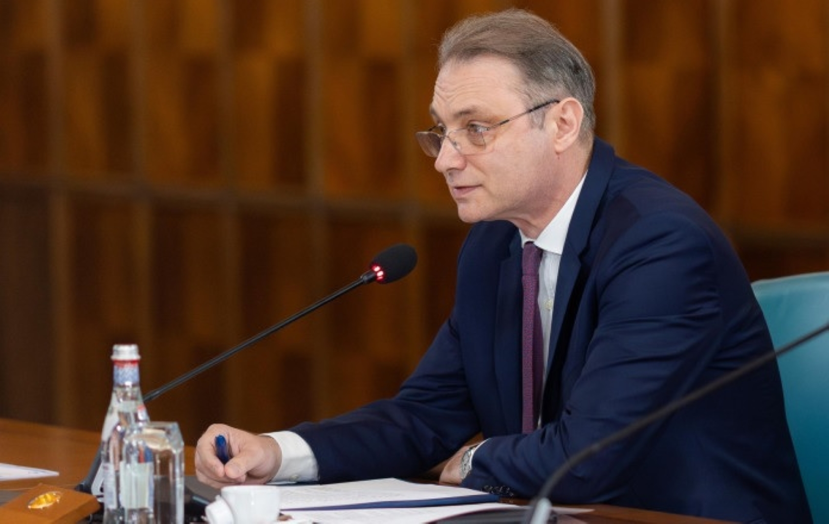 Parlamentul votează învestirea Guvernului Luca Niculescu; majoritatea este pusă la încercare de PNL Iași