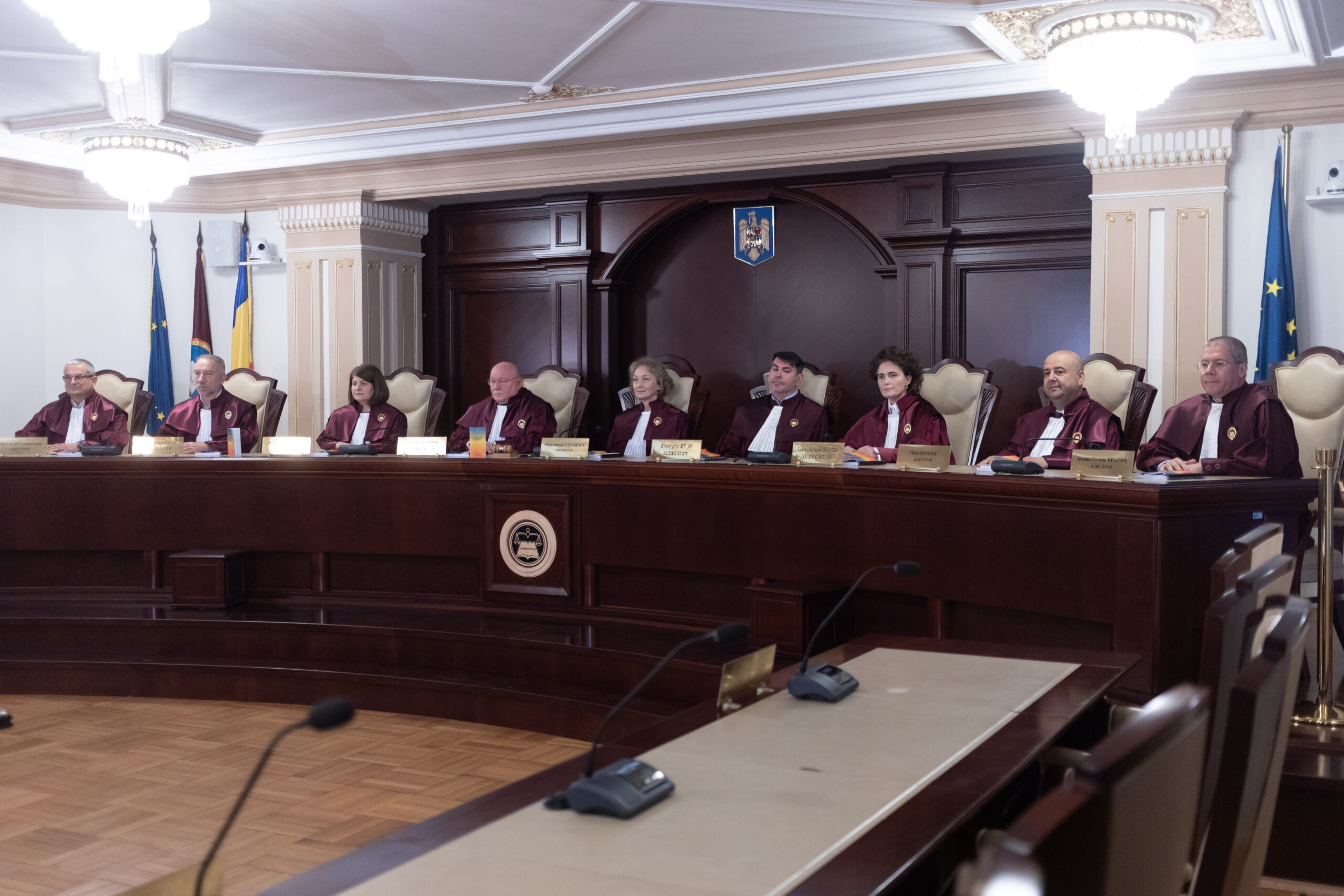 CCR amână sesizările PNL și USR privind numirile din Camera Deputaților