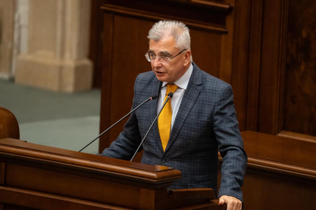 Petrișor Peiu acuză Guvernul Bolojan de ascunderea a 35 de miliarde de lei prin manipularea cifrelor deficitului