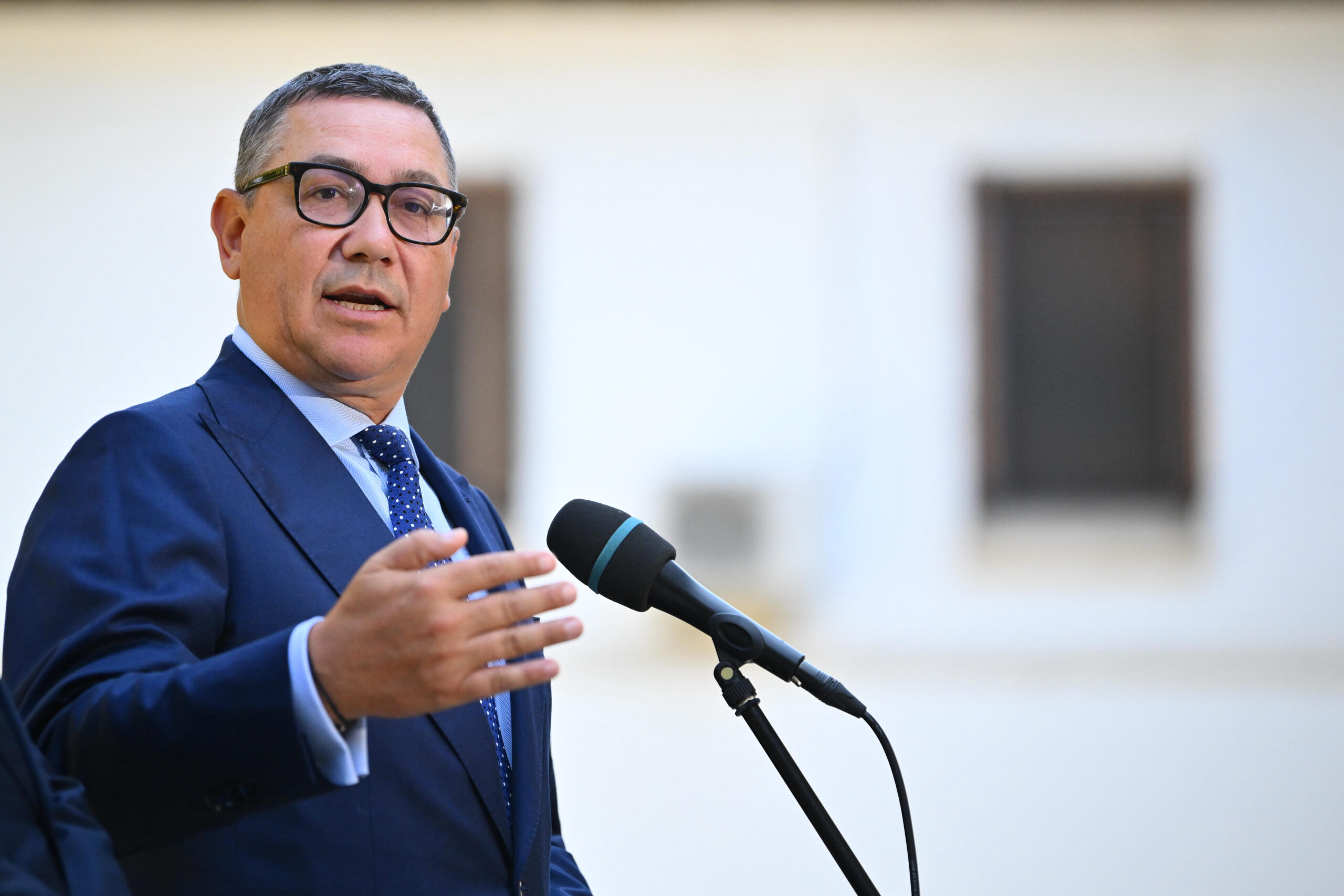 Victor Ponta critică dur decizia de a-l menține pe Călin Georgescu în arest preventiv