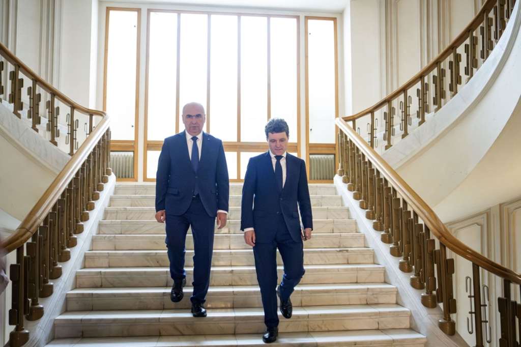 Presupuse negocieri între Nicușor Dan și Ilie Bolojan pentru șefia SRI în schimbul voturilor PNL