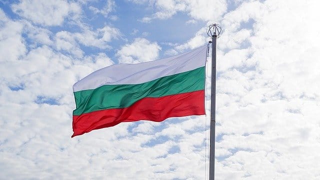 Bulgaria votează astăzi pentru președinte, sub presiunea atacurilor din Marea Neagră și a tensiunilor cu Rusia