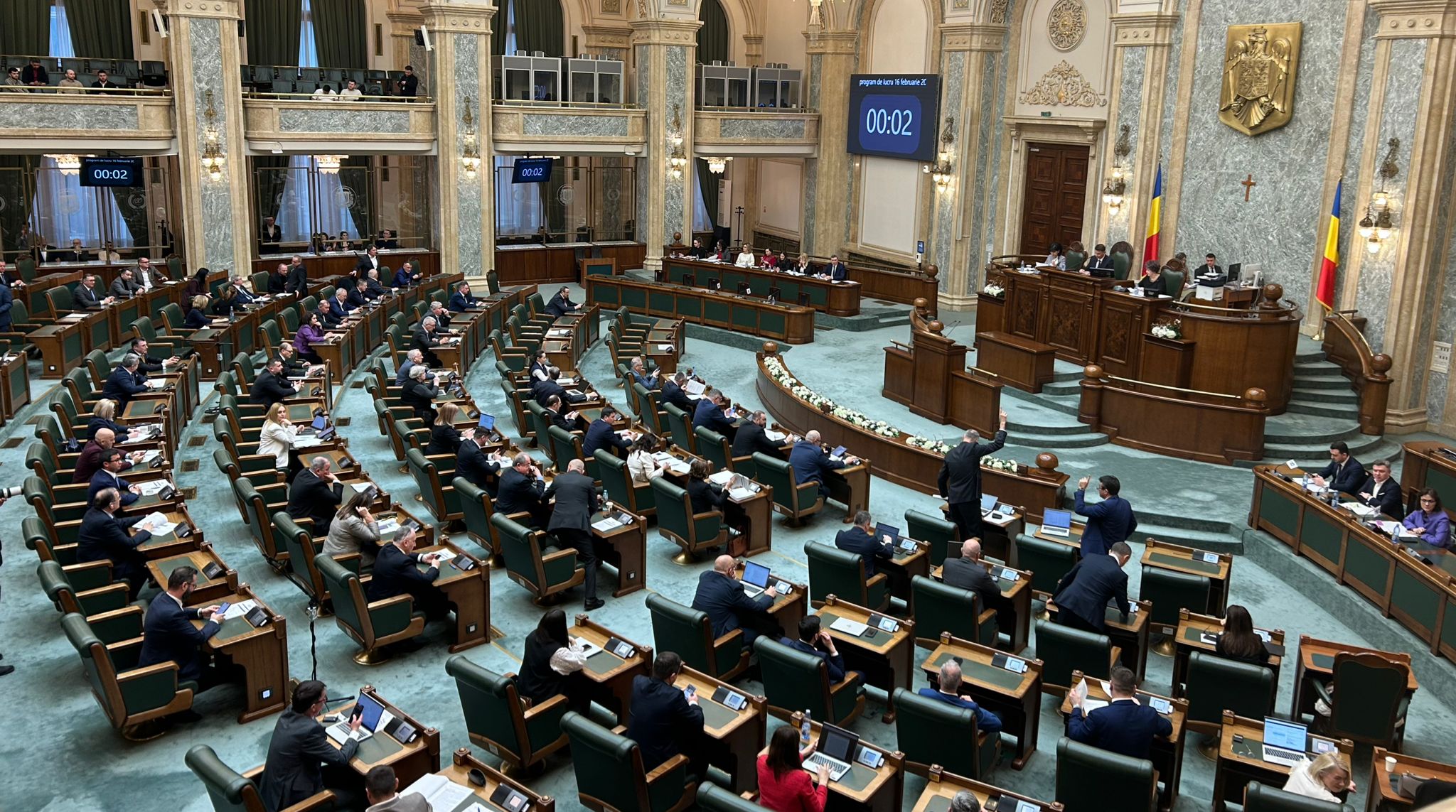 Senatul a respins proiectul care permitea adolescenților de peste 16 ani accesul la psiholog fără acordul părinților
