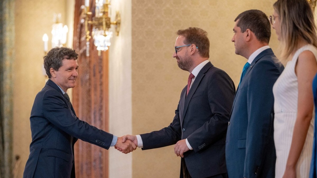 Dominic Fritz a criticat dur relația dintre Nicușor Dan și sistemul, avertizându-l și pe Luca Niculescu