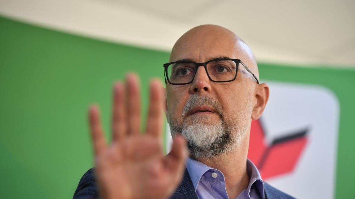 Kelemen Hunor avertizează: Alianța actuală este departe de pragul de 233 de voturi pentru Guvern
