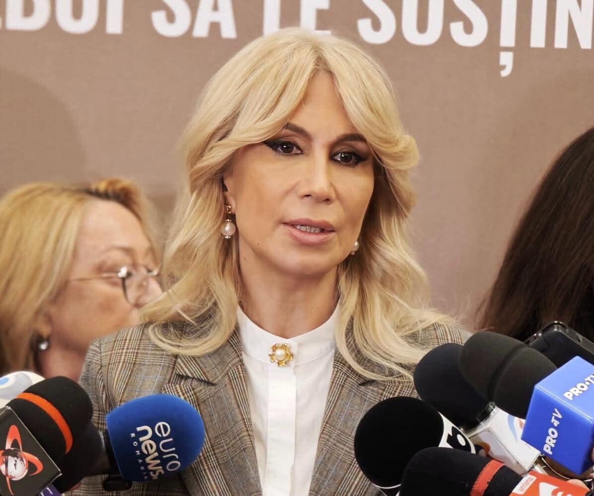 Raluca Turcan cere desemnarea de urgență a unui prim-ministru: PNL nu va vota un guvern cu PSD