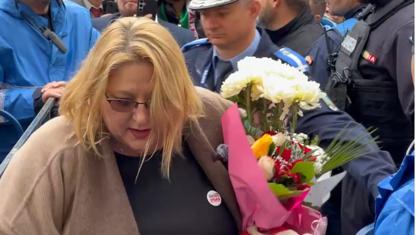 Diana Șoșoacă se oferă să îl apere pe Călin Georgescu în dosarul de înșelăciune de 1,1 milioane de euro