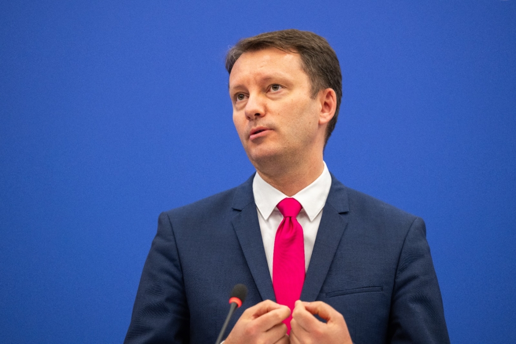 Siegfried Mureșan pune parlamentarilor un ultimatum: fie susțin Guvernul, fie vin alegerile anticipate