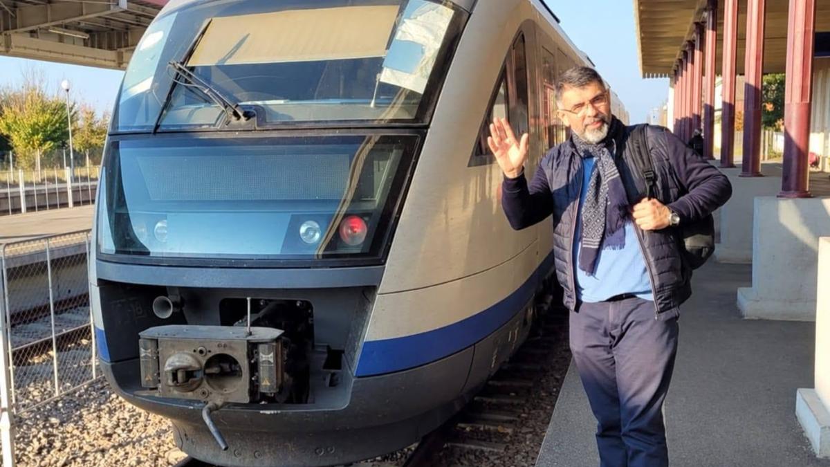 Senatorul Robert Cazanciuc a anunțat respingerea unui proiect de lege care afecta drepturile ceferiștilor