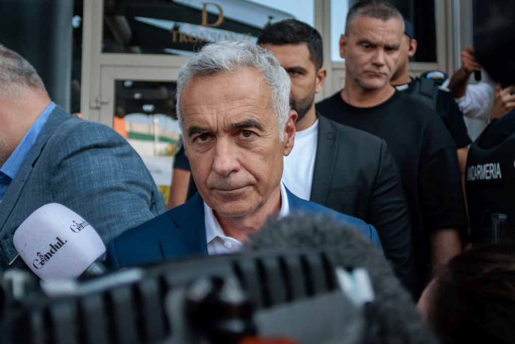 Călin Georgescu, în Arestul Capitalei după reținerea de către DIICOT. Refuză mâncarea