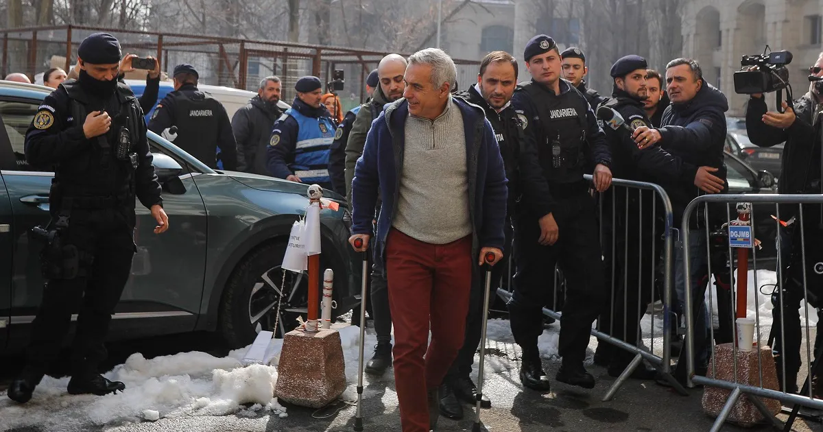 Analiza psihologică a stilului vestimentar al lui Călin Georgescu după reținerea de către DIICOT