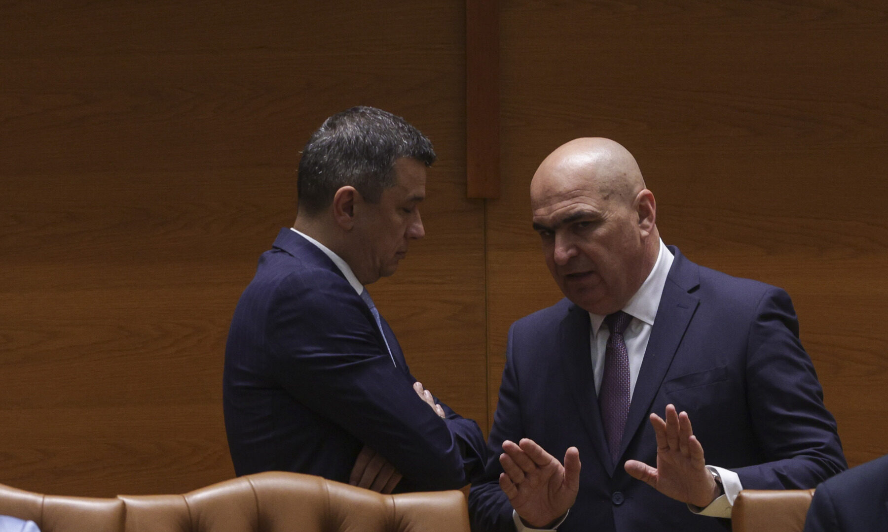 Întâlnire între Ilie Bolojan și Sorin Grindeanu pe fondul deciziei PSD privind guvernul Mureșan