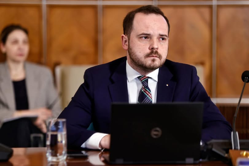 Alexandru Rogobete critică premierul desemnat: Siegfried Mureșan pierde timpul și ține România în instabilitate