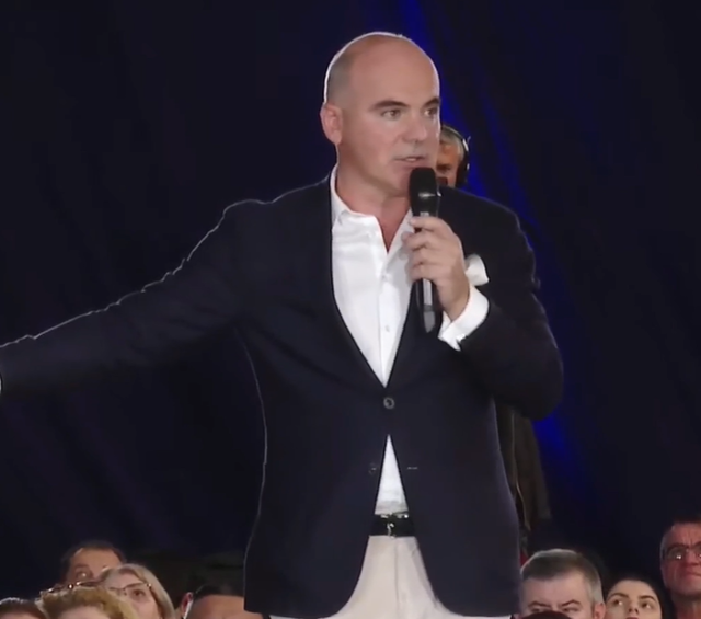 Rareș Bogdan cere celor 23 de parlamentari din Platforma Liberal-Conservatoare să voteze guvernul Bolojan 2
