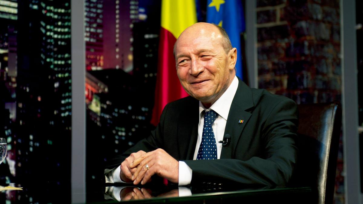 Traian Băsescu cere scoaterea UDMR din politică și critică blocajul guvernamental