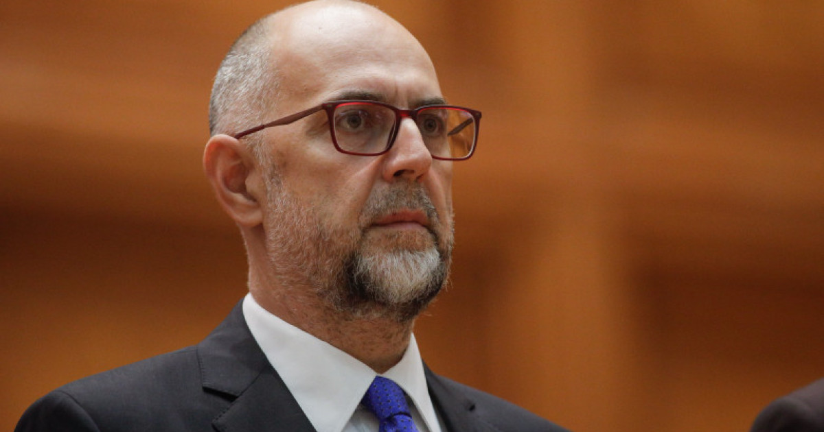 Kelemen Hunor cere deputaților UDMR să respingă proiectul privind uniformele școlare obligatorii