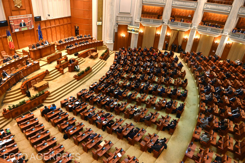 Siegfried Mureșan a depus programul de guvernare și lista cabinetului propus la Parlament