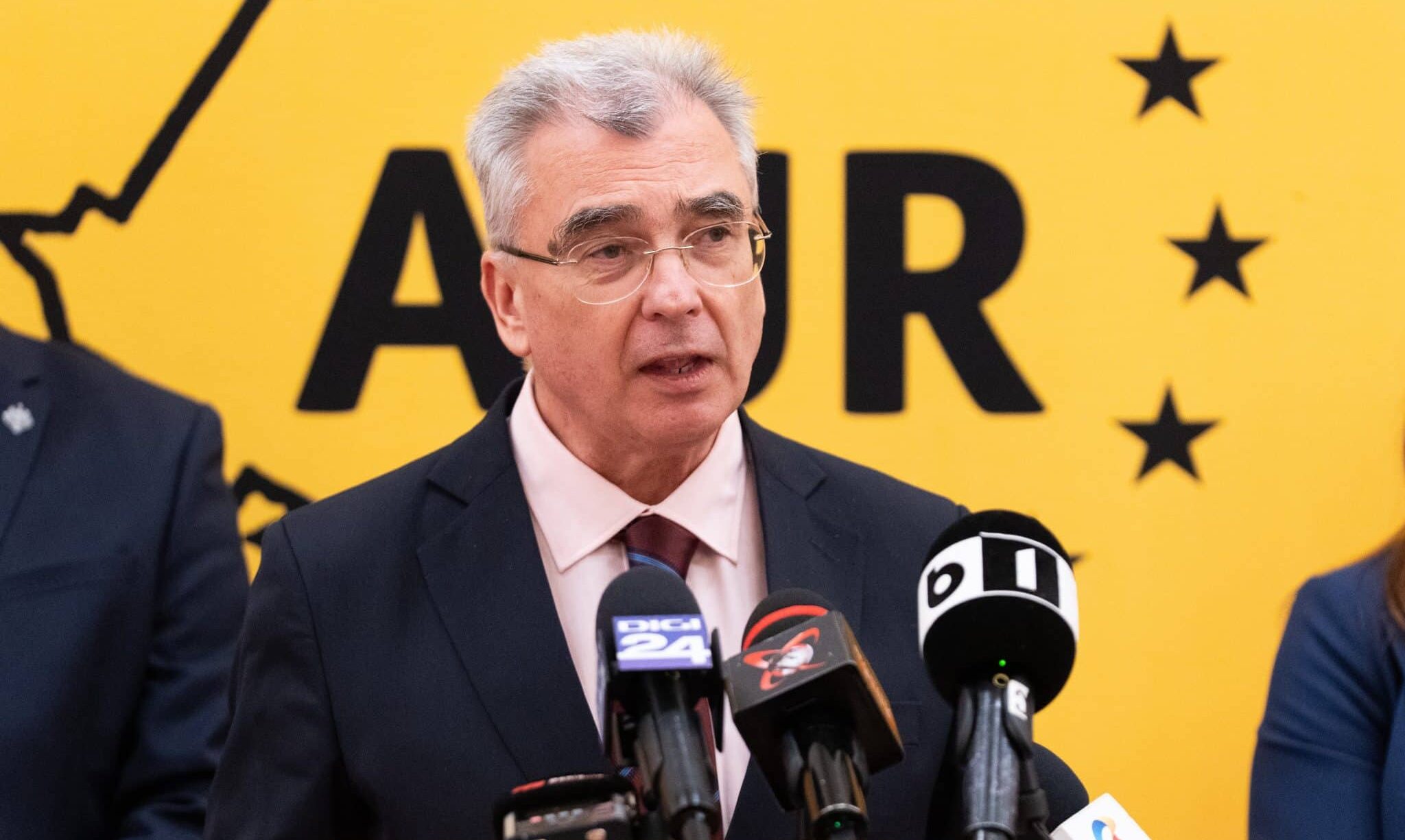 Senatorul AUR Petrișor Peiu respinge acuzațiile că SUA ar fi influențat demiterea Guvernului Bolojan