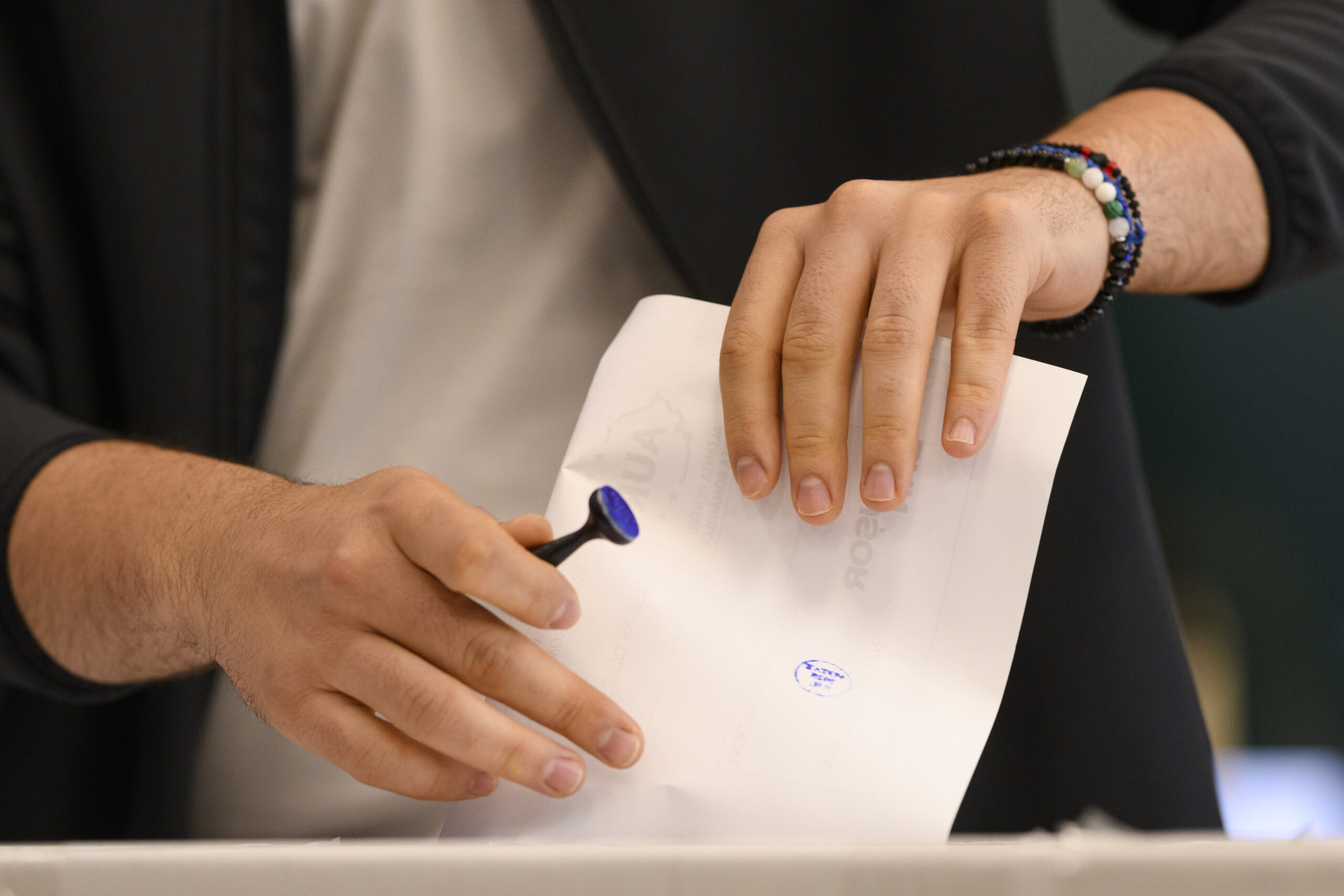 AEP propune modificări legislative pentru organizarea alegerilor parlamentare anticipate