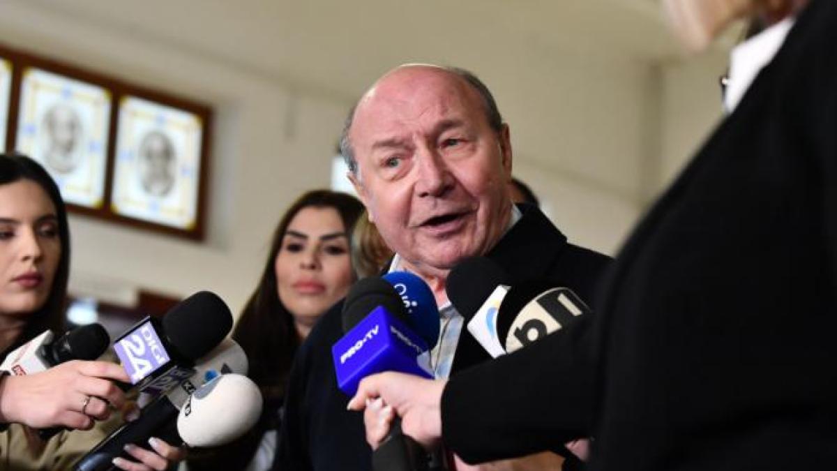 Traian Băsescu indică soluția crizei politice: Sorin Grindeanu poate reface coaliția de guvernare