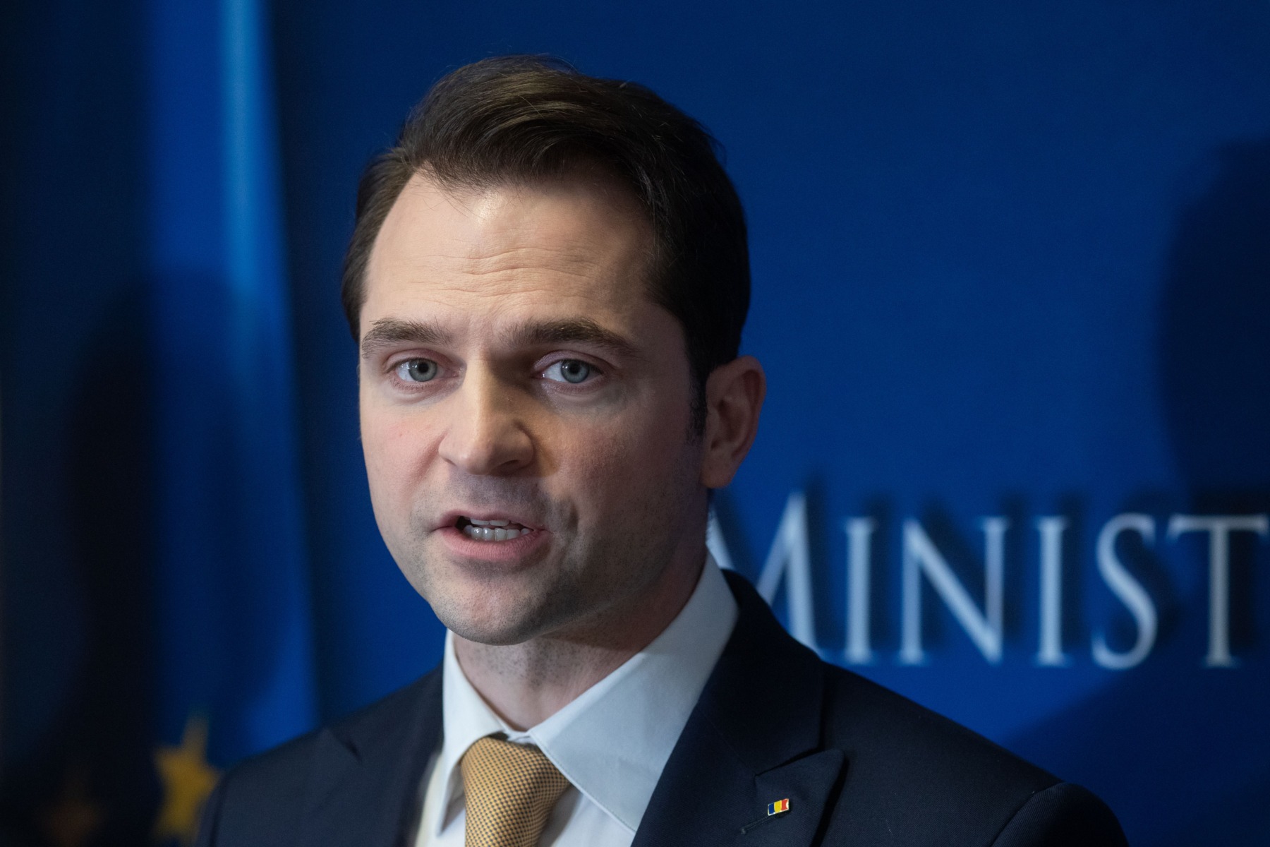 Sebastian Burduja (PNL) critică modul în care a fost doborât Guvernul Mureșan: „N-au avut curajul unui vot împotrivă”