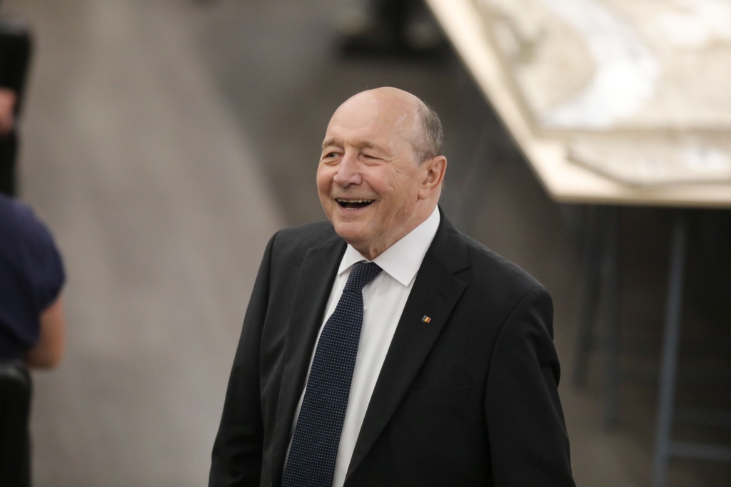 Traian Băsescu prezice declinul AUR și cere investigarea finanțelor lui George Simion