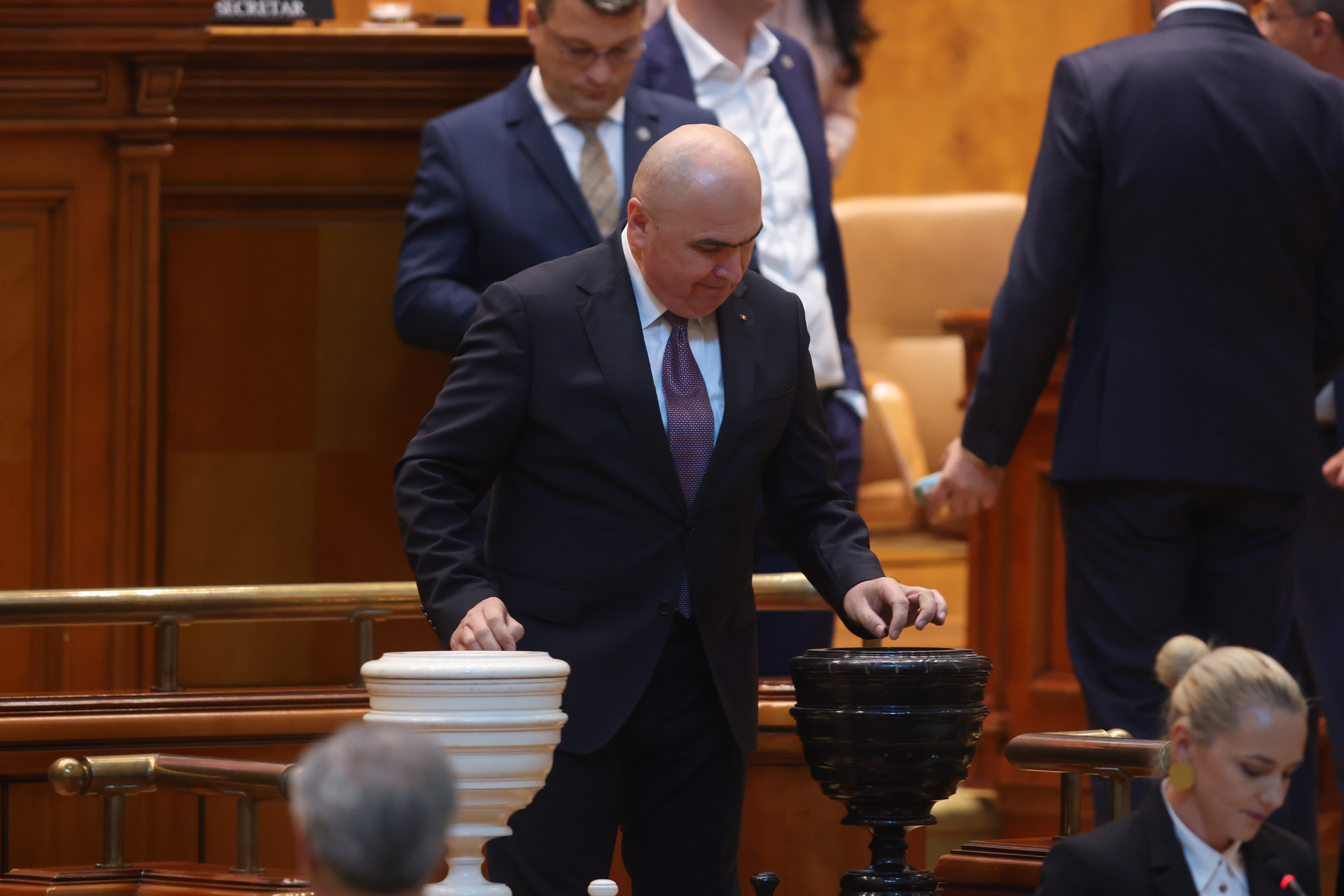 Scenariul de guvernare PSD și opoziția PNL: Analiza politică a lui Sergiu Mișcoiu