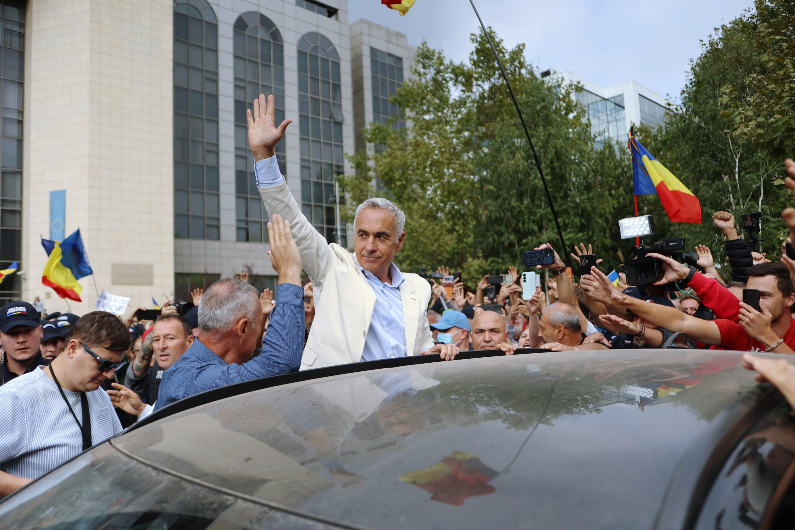 Călin Georgescu va fi scos din arest pentru percheziții informatice în dosarul DIICOT