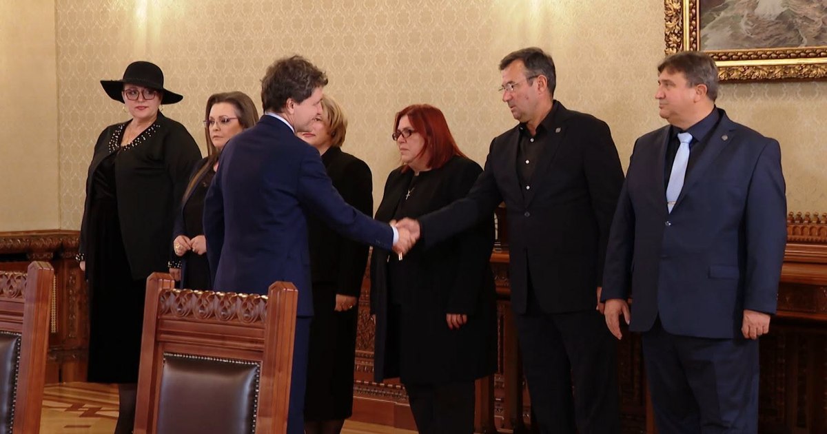 Diana Șoșoacă la Cotroceni: Mesaje de doliu și declarații despre superioritatea femeilor