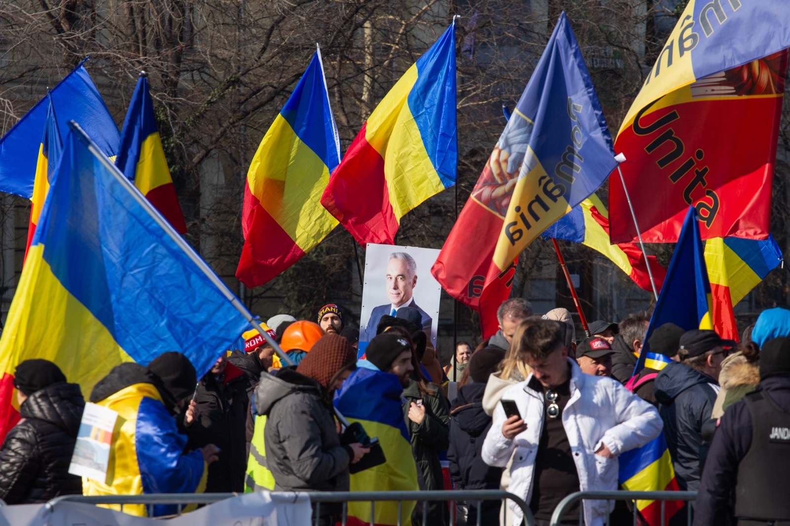 Fenomenul de așteptare a lui Călin Georgescu la Arestul Central: perspectiva susținătorilor