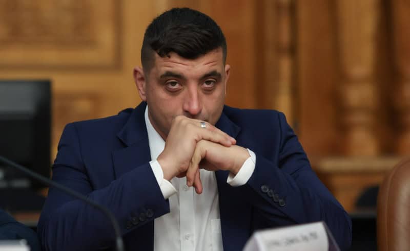 George Simion anunță publicarea unui raport alternativ privind anularea alegerilor din 2024 în Parlament