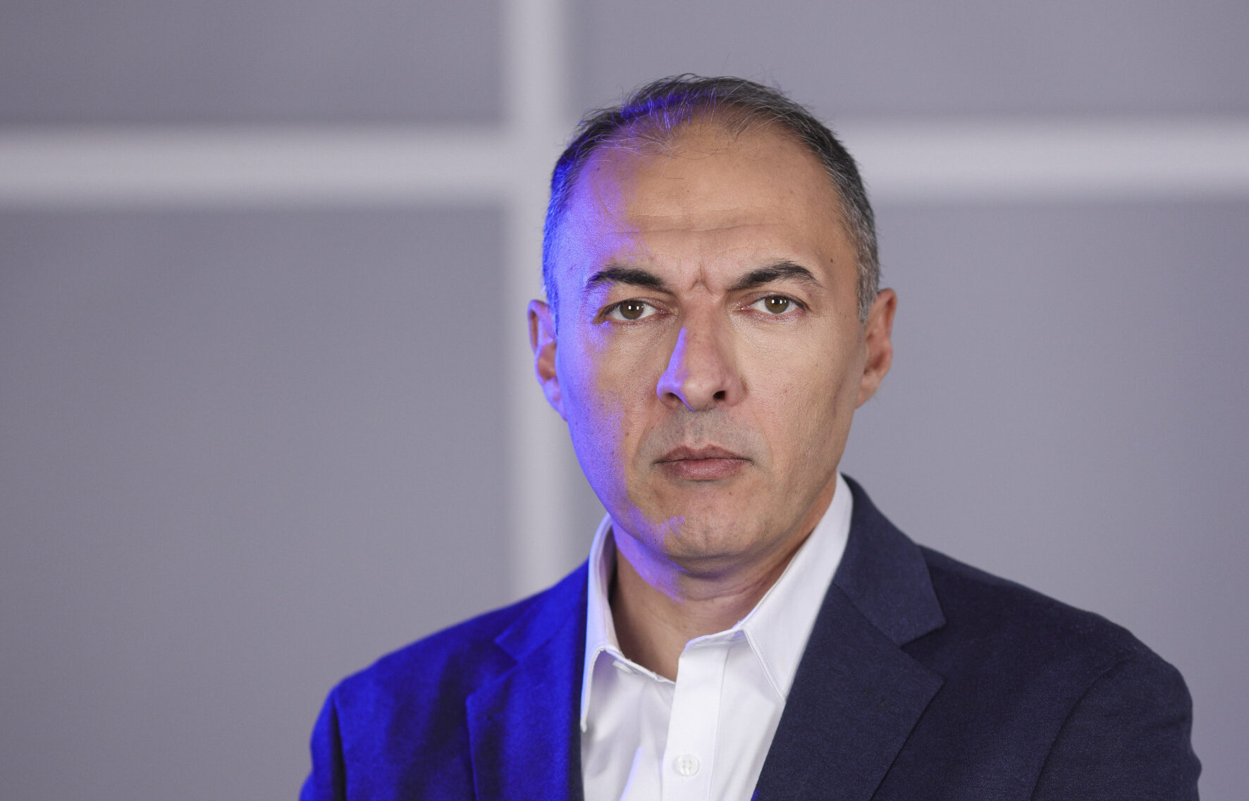 Presiunea lui Sorin Grindeanu asupra PNL și UDMR pune în pericol guvernul lui Luca Niculescu