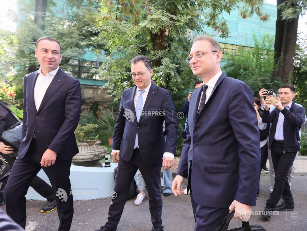 Premierul desemnat, Luca Niculescu, a finalizat maratonul de discuții cu partidele politice