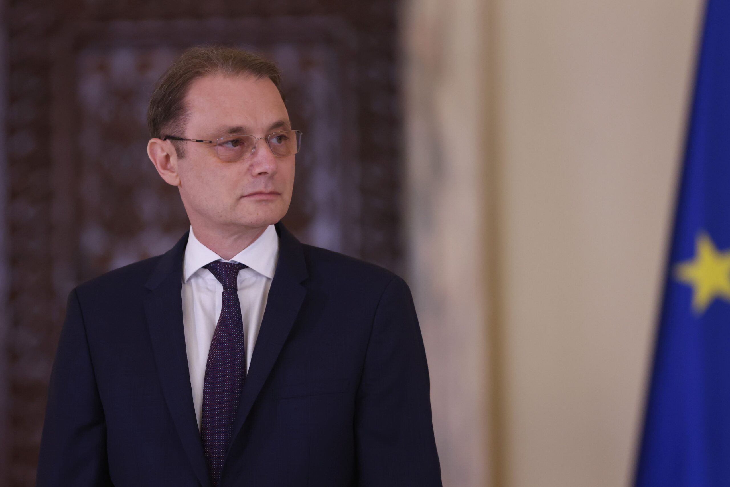 Premierul desemnat Luca Niculescu anunță optimism după discuțiile cu PSD, PNL și UDMR