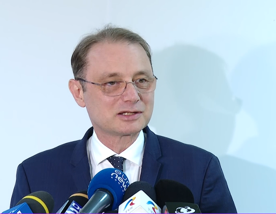 Luca Niculescu despre negocierile pentru guvern: „Negocierea nu e considerată încheiată până nu s-a încheiat totul”