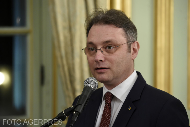 Luca Niculescu negociază noul guvern în contextul blocajului dintre PSD și PNL