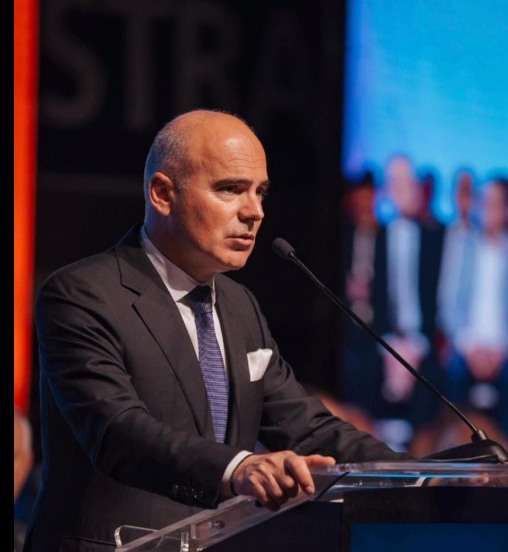 Rareș Bogdan declară că este dispus să intre într-un Cabinet Luca Niculescu pentru guvernarea țării
