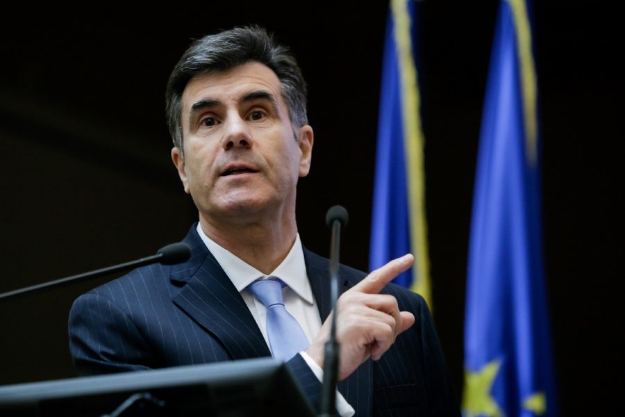 Negocierile pentru guvernul Luca Niculescu: Tensiuni între partide și riscul de a purta costul guvernării