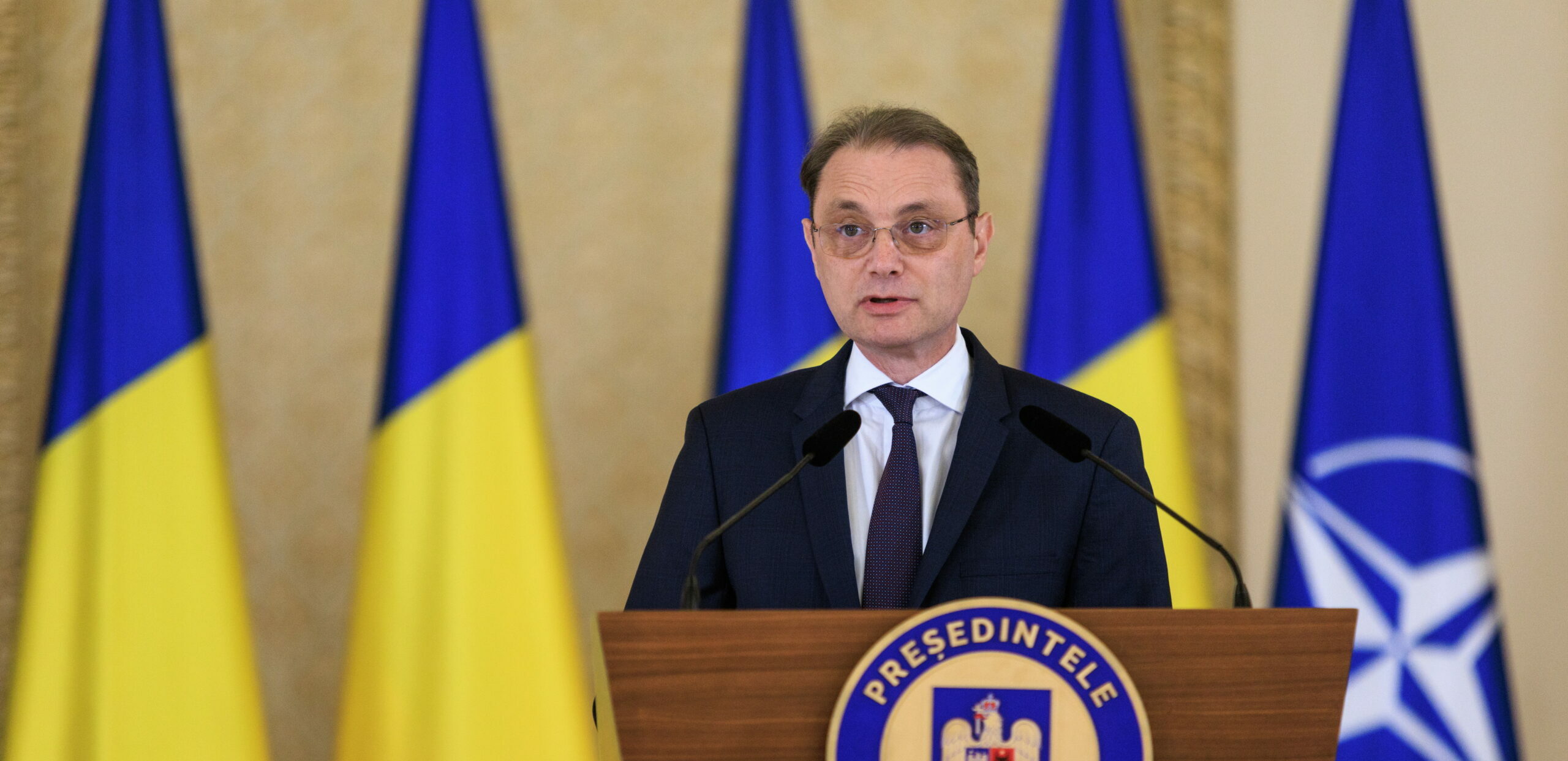 Luca Niculescu negociază voturile pentru noul Guvern. Vrea un acord de susținere pe șase luni