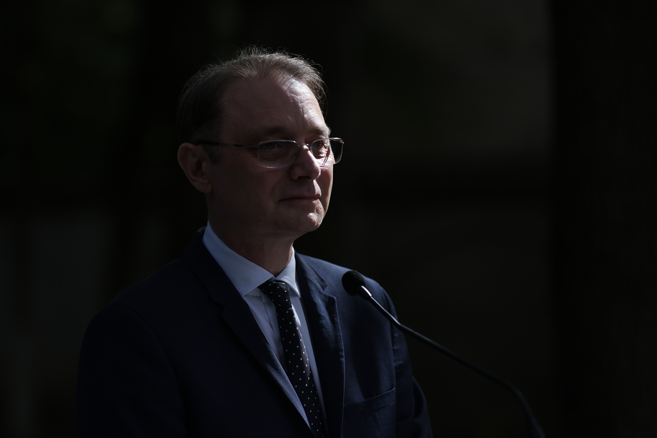 Luca Niculescu a încheiat consultările pentru formarea guvernului. Nu a negociat cu AUR