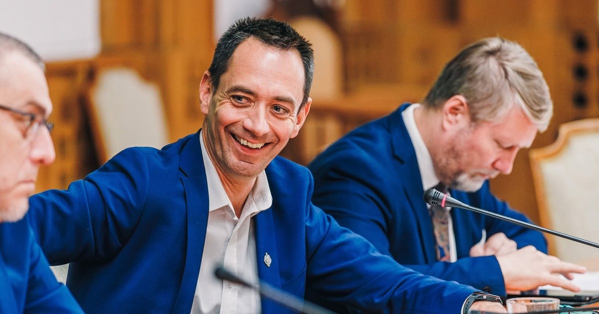 Csoma Botond (UDMR) respinge zvonurile despre dizolvarea Parlamentului de către Nicușor Dan